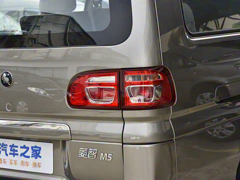 2023�� M5L 1.6L ������ 7��