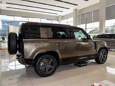 2025�� 110 3.0T P400 X-Dynamic HSE