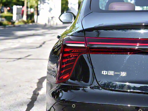 2025�� 2.0T �Զ���Ӱ��