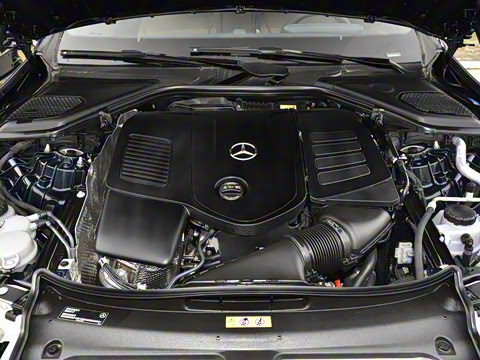 2024�� E 350 e L ���ʽ��϶����˶��γ�