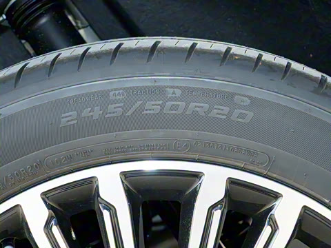 2025�� 2.0T ˫������������� 5��