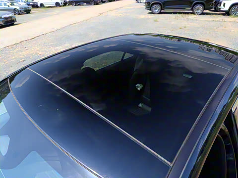 2025�� C 260 L 4MATIC �˶���