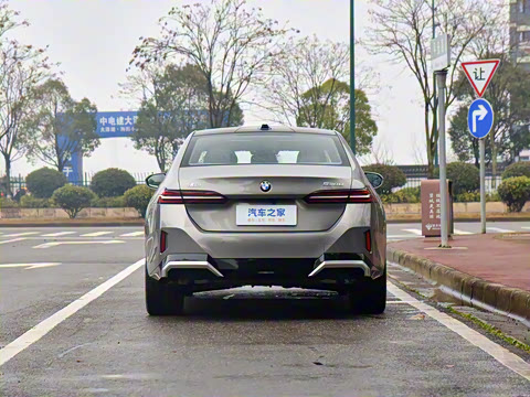 2024�� 530Li ������ M�˶���װ