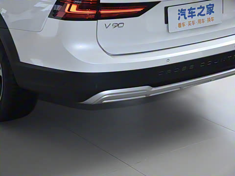 2024�� Cross Country B5 AWD �����