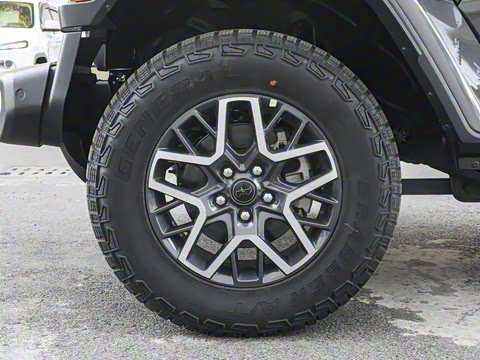 2025�� 2.0T ٪�޼�����̽����