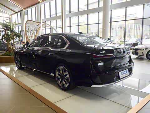 2023�� 740Li ������ ������װ