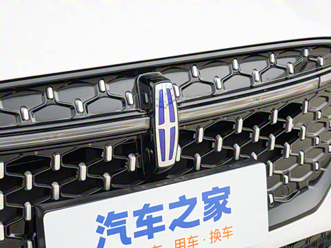 2025�� 2.0T ���л춯��