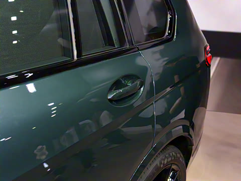 2024�� xDrive M60i