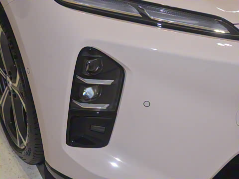 2025�� 75kWh Touring