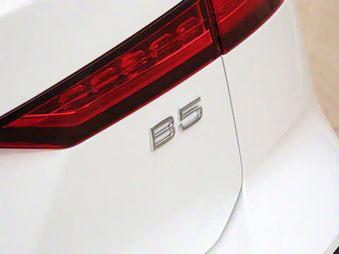 2025�� B5 ��Զ�˶���