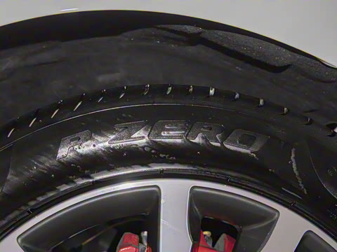 2025�� P250 R-Dynamic SE