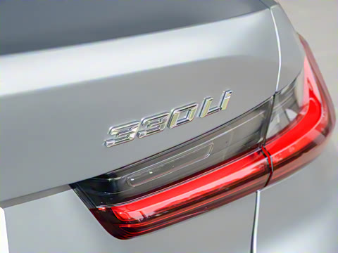 2025�� 330Li 50����������