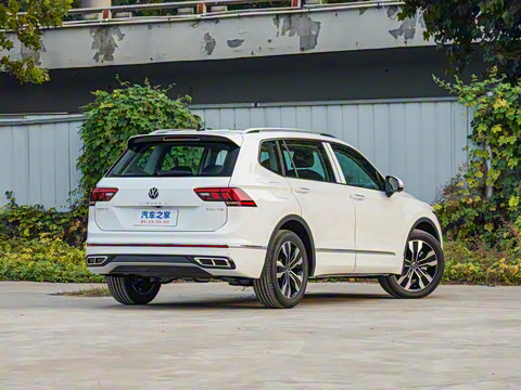 2025�� ���ڿ� 330TSI �Զ�����R-Line��ҫ��