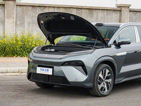 2025�� DM 215KM�����״��콢��