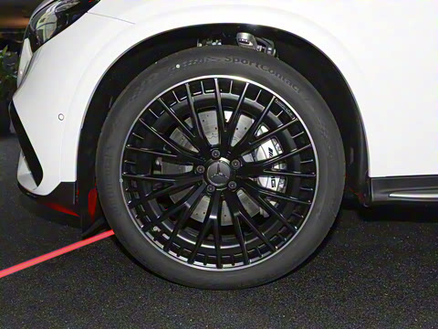 2025�� AMG GLC 43 4MATIC