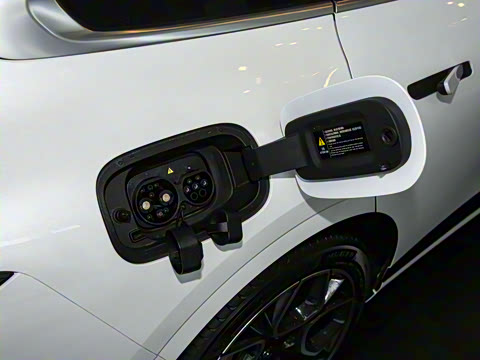 2025��  ���� ����� 710 Զ����