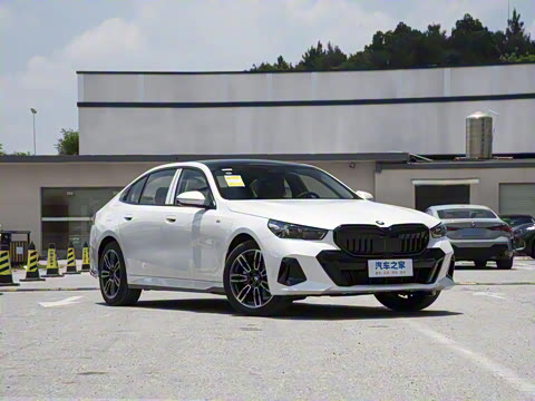 2025�� 525Li M�˶���װ