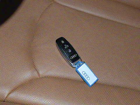 2024�� 55 TFSI quattro S line�����