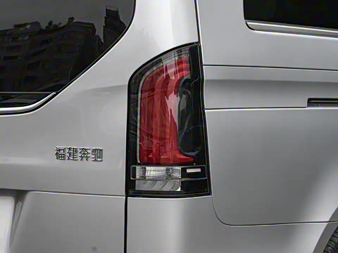 2024�� V 300 L ����������