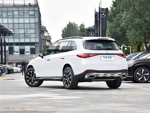 2024��  �Ŀ� GLC 260 L 4MATIC ������ 5��
