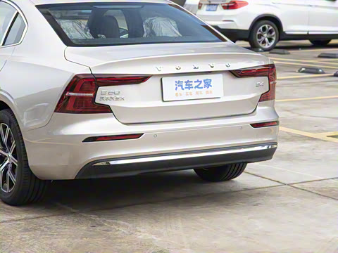 2025�� B4 ���ݺ�����