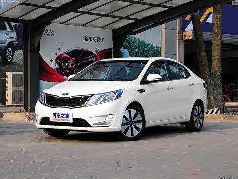 2012�� ���� 1.6L AT Premium�����