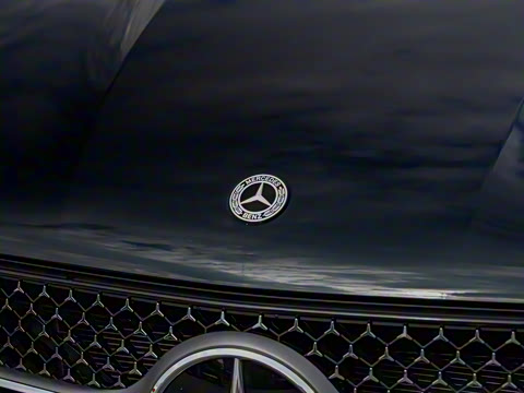 2025�� GLC 300 L 4MATIC ������ 5��