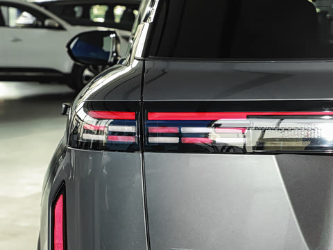 2025�� ���ܰ� 1.6T ��������