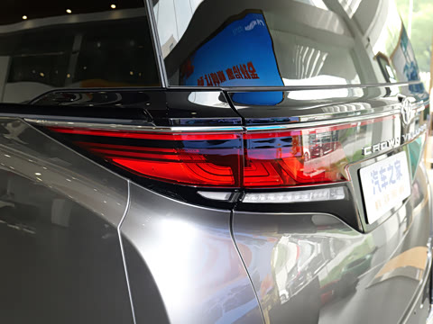 2024�� �ʹ� ˫�� 2.5L �����