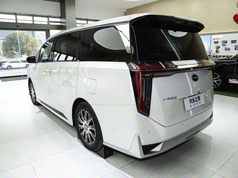 2025�� E9 �������  ��ʦ