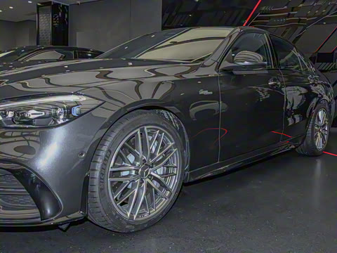 2025�� AMG C 43 4MATIC