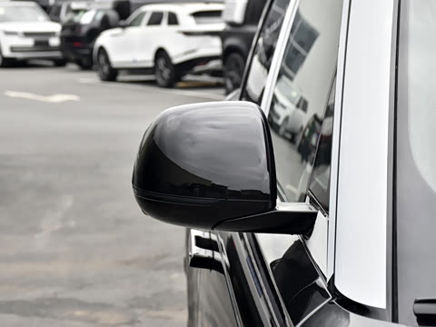 2025�� 400PS Dynamic HSE