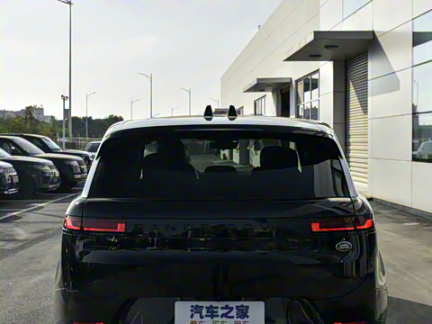 2025�� 400PS Dynamic HSE