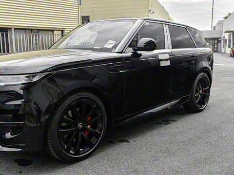 2025�� 400PS Dynamic HSE