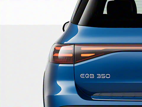 2025�� EQB 350 4MATIC