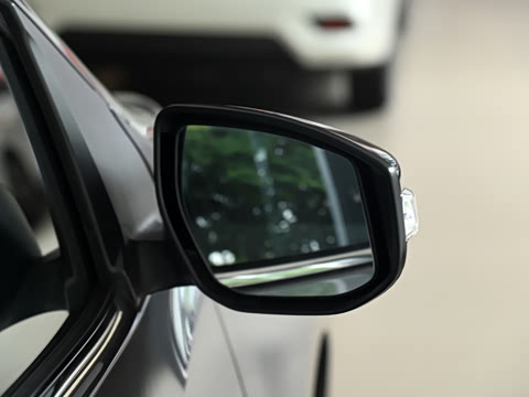 2024�� 1.6L CVT���а�