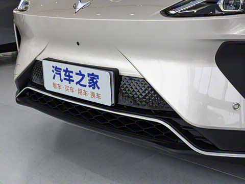 2025�� 688MAX 175kW