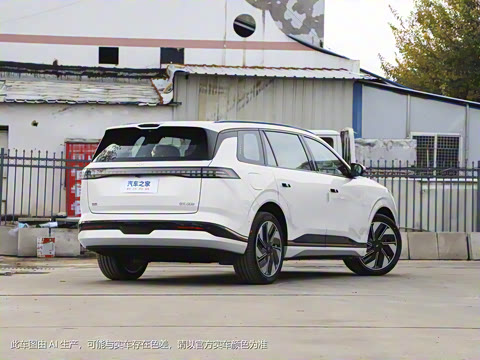 2025�� 636Ultra����� 5��