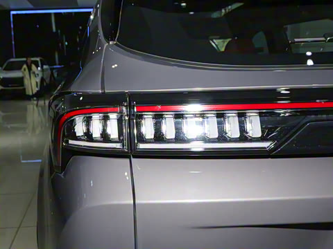 2025�� 1.5T �콢�� 7��