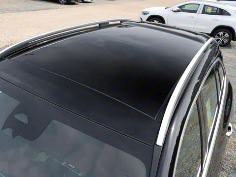 2025�� GLC 300 L 4MATIC ������ 5��