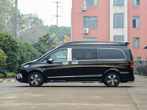 2025�� 2.0T ʢ��