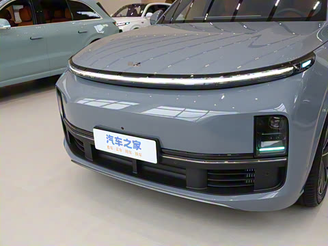 2025�� Ultra ���ܻ��°�