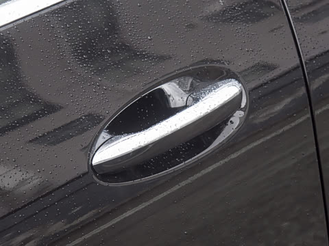 2025�� GLC 260 L 4MATIC ������