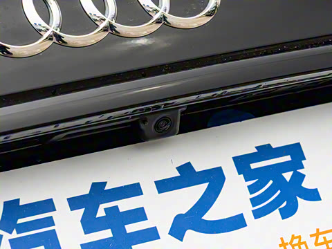 2025�� 40 TFSI ����������