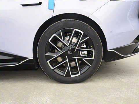 2025�� Ultra�����