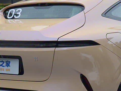 2025�� Ultra ���̰�