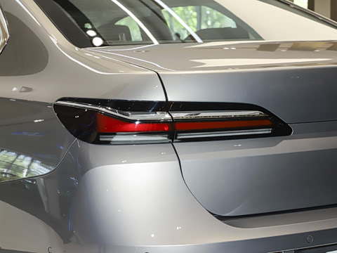 2023�� 740Li ������ ������װ