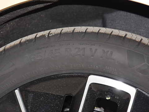 2025�� Max �����