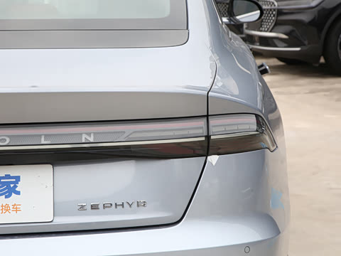 2025�� 2.0T ���а�