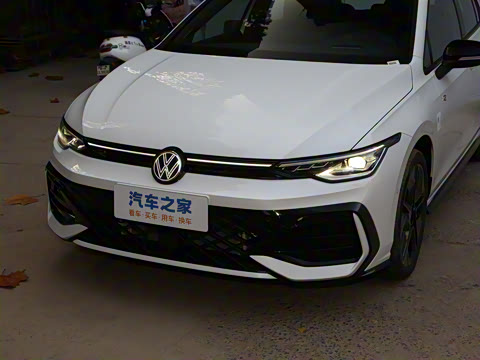 2025�� 300TSI R-Line